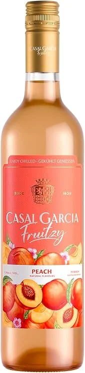 Casal Garcia Peach-wine-sip22-75cl-wine-spirits-free-delivery-premium-alcohol-amman-jordan - sip22 Casal Garcia Fruitzy Peach, featuring its bright coral liquid and peach-infused profile, available for delivery in Amman.
