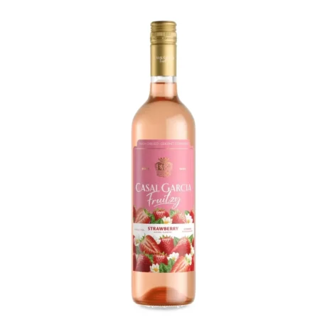 Casal Garcia Fruitzy Peach, featuring its bright coral liquid and peach-infused profile, available for delivery in Amman.